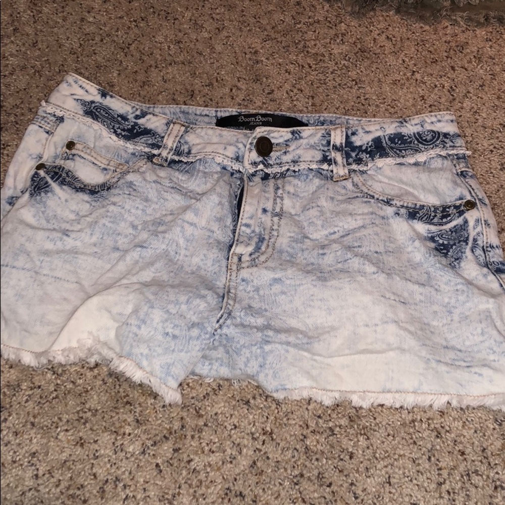 Boom boom Jean shorts